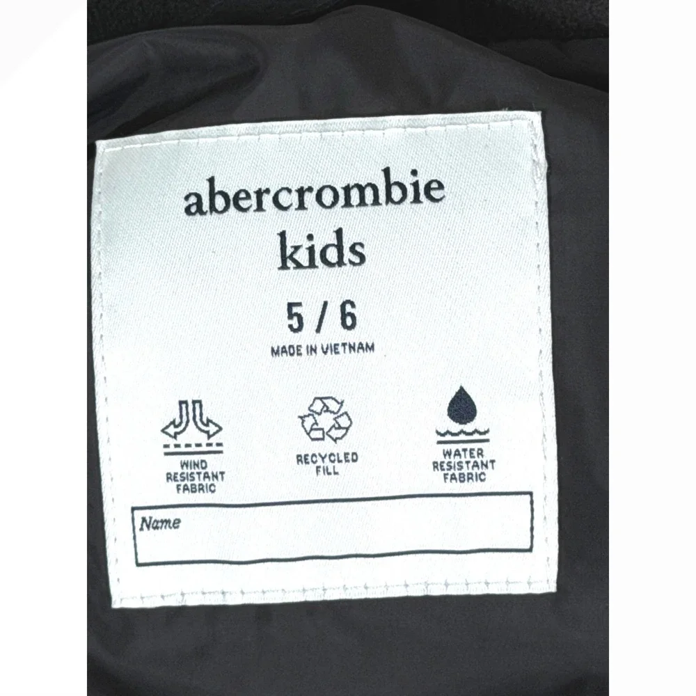 Abercrombie Kids Black Puffer Vest Wind Water Resistant Recycled‎ Fill Size 5/6